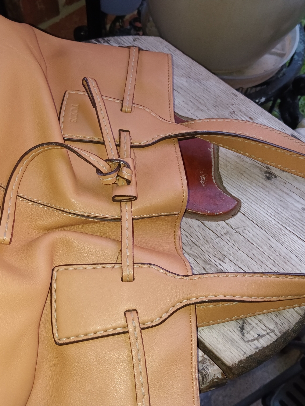 Tod's Peach-Tan Leather Tote with Contrast Stitching